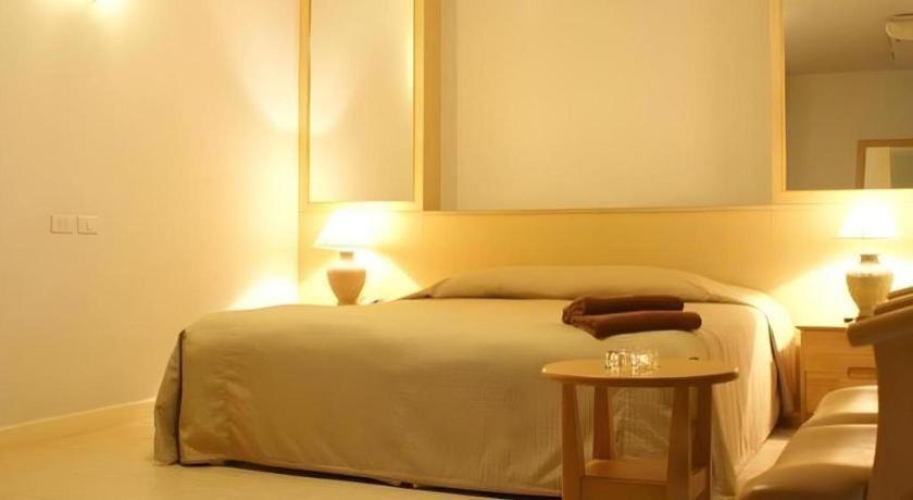 Diamond City Place Hotel Pattaya Esterno foto