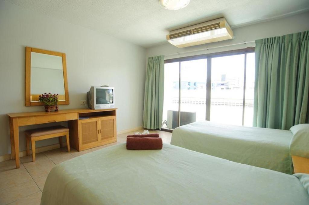 Diamond City Place Hotel Pattaya Esterno foto