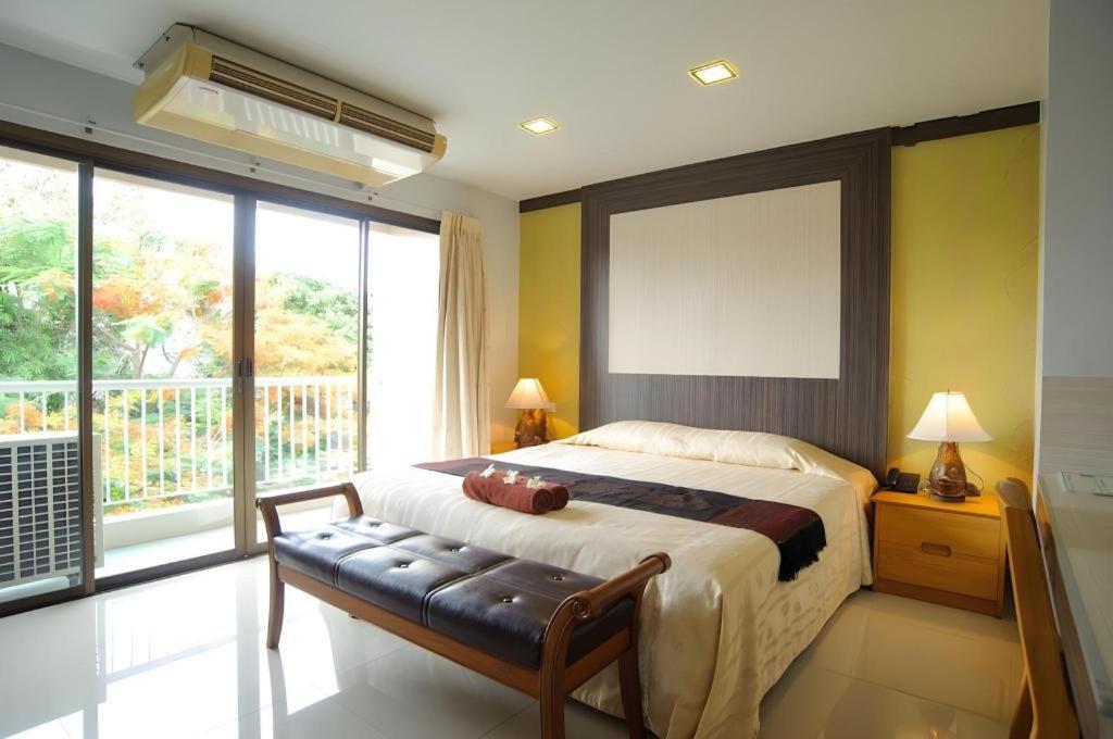 Diamond City Place Hotel Pattaya Esterno foto