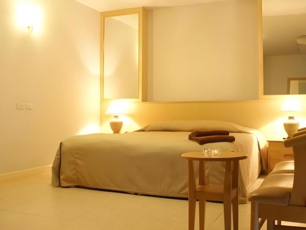 Diamond City Place Hotel Pattaya Esterno foto