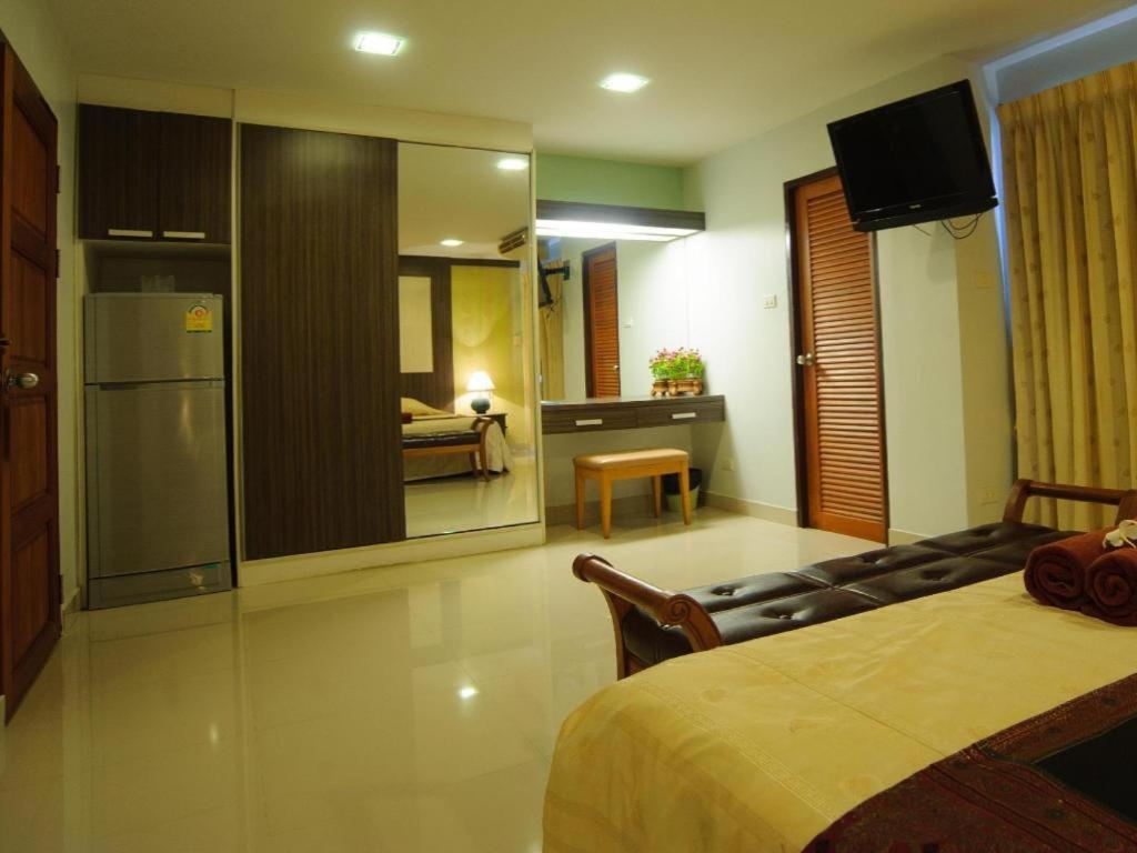 Diamond City Place Hotel Pattaya Esterno foto