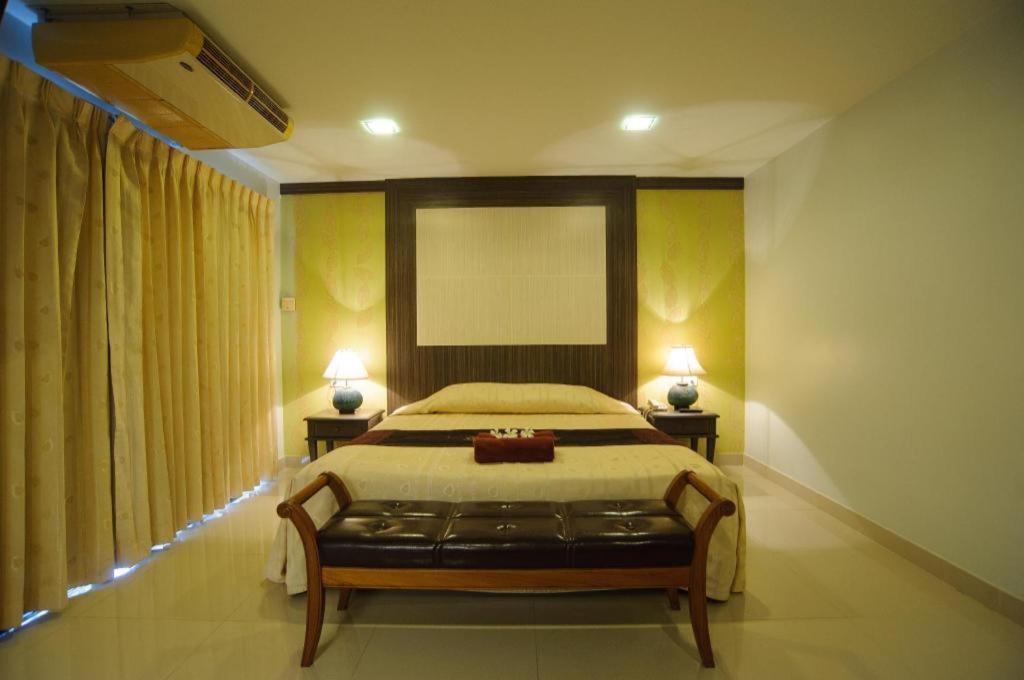 Diamond City Place Hotel Pattaya Esterno foto