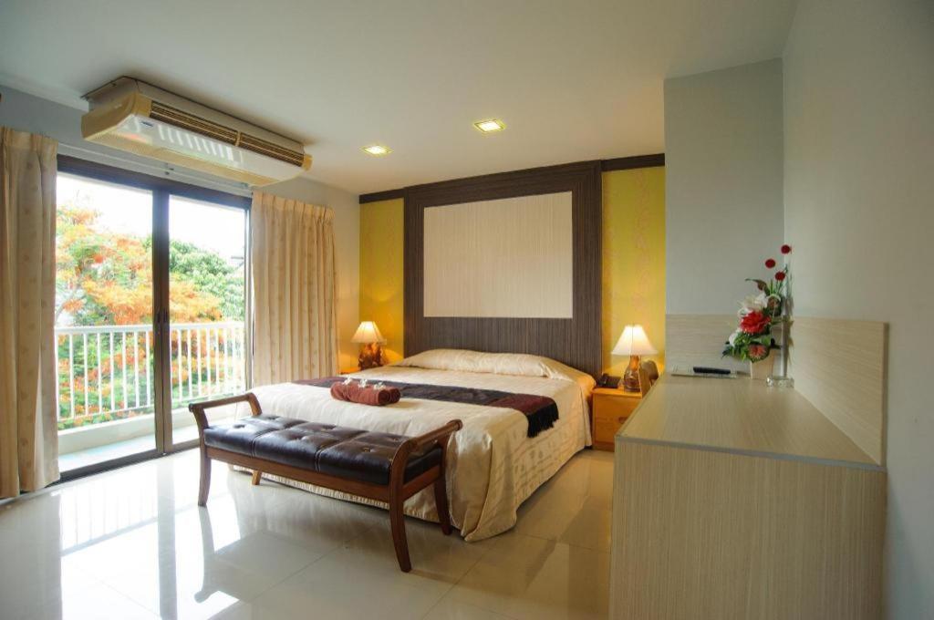 Diamond City Place Hotel Pattaya Esterno foto
