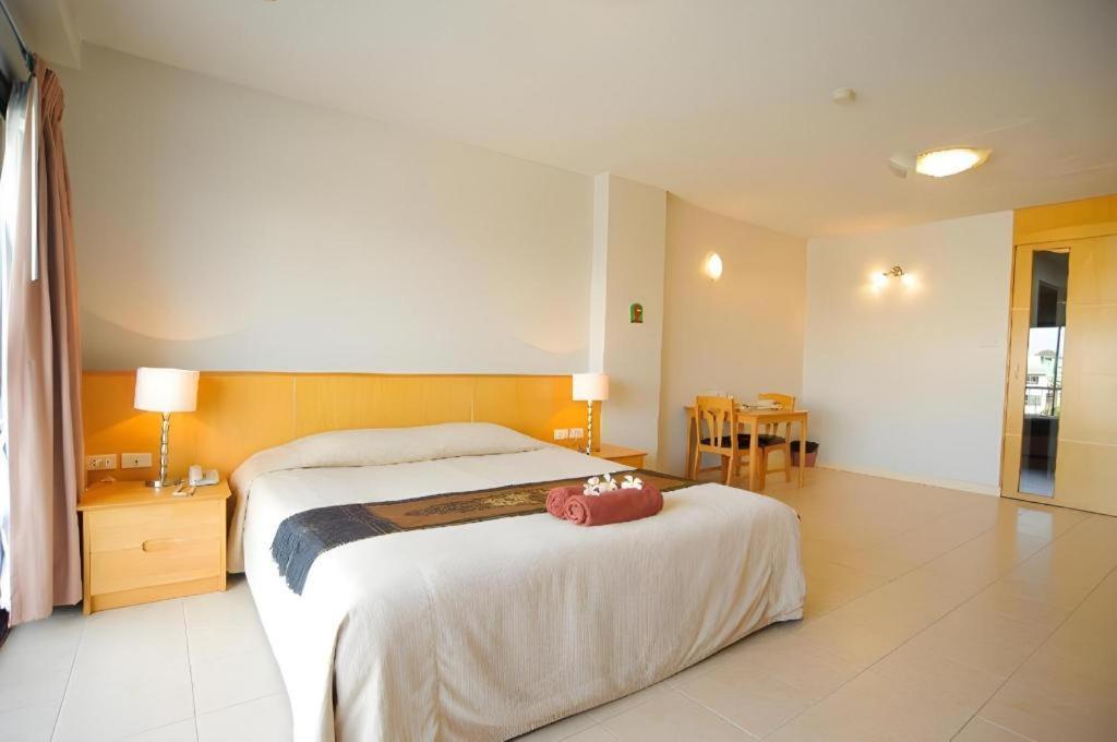 Diamond City Place Hotel Pattaya Esterno foto
