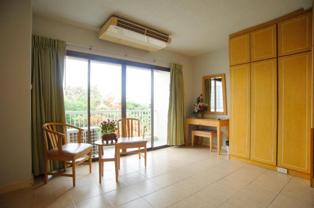 Diamond City Place Hotel Pattaya Esterno foto