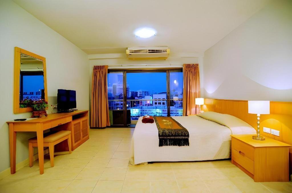 Diamond City Place Hotel Pattaya Esterno foto